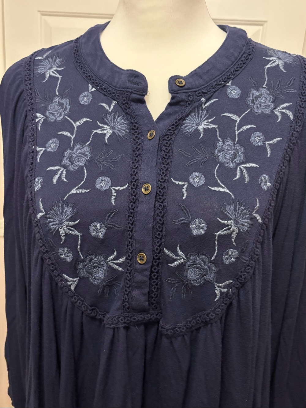 Knox Rose Navy Embroidered Peasant Tunic - Picture 3 of 11